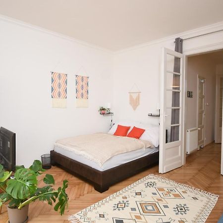Castle Nest Apartment Будапеща Екстериор снимка