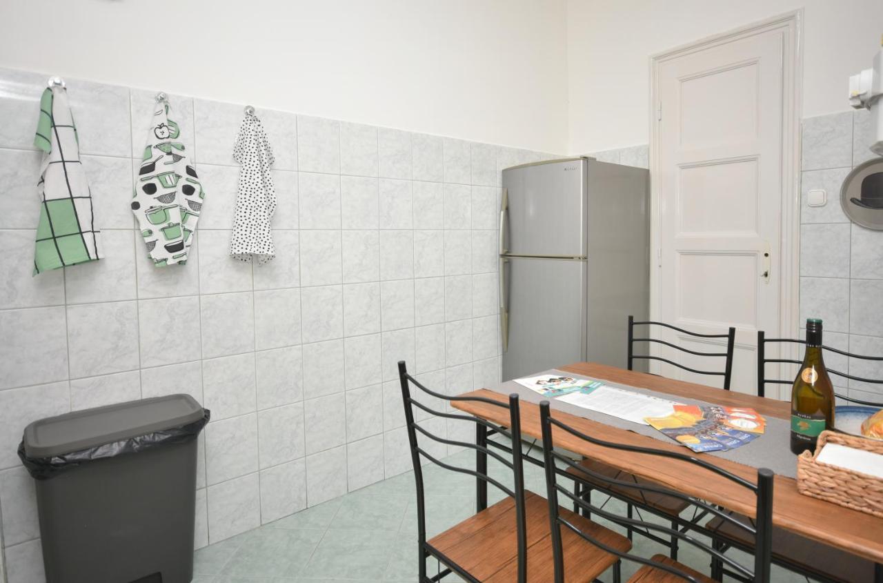 Castle Nest Apartment Будапеща Екстериор снимка